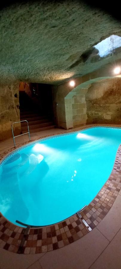 Ta Majsi Farmhouse With Indoor Heated Pool San Lawrenz Exteriör bild